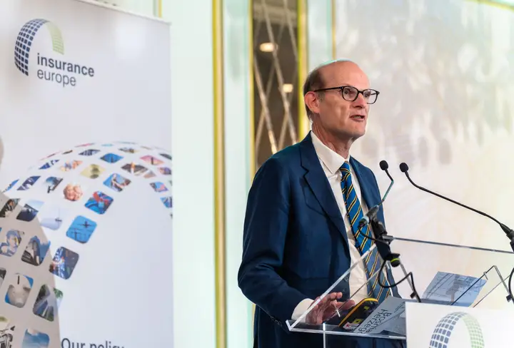 A speaker at the Insurance Europe lectern